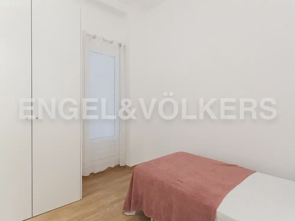 4 camera da letto Appartamento da affittare in Valencia citta - 2.000 € (Rif: 10011686)