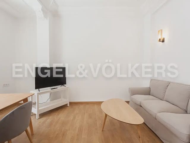 4 sovrum Lägenhet att hyra i Arrancapins, Valencia stad - 2 000 € (Ref: 10011686)