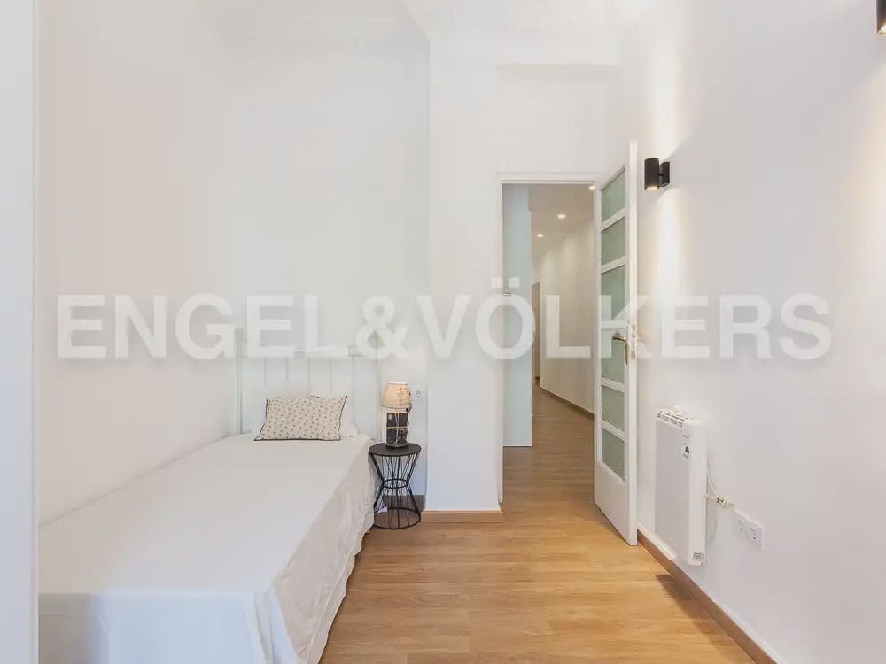 4 camera da letto Appartamento da affittare in Valencia citta - 2.000 € (Rif: 10011686)
