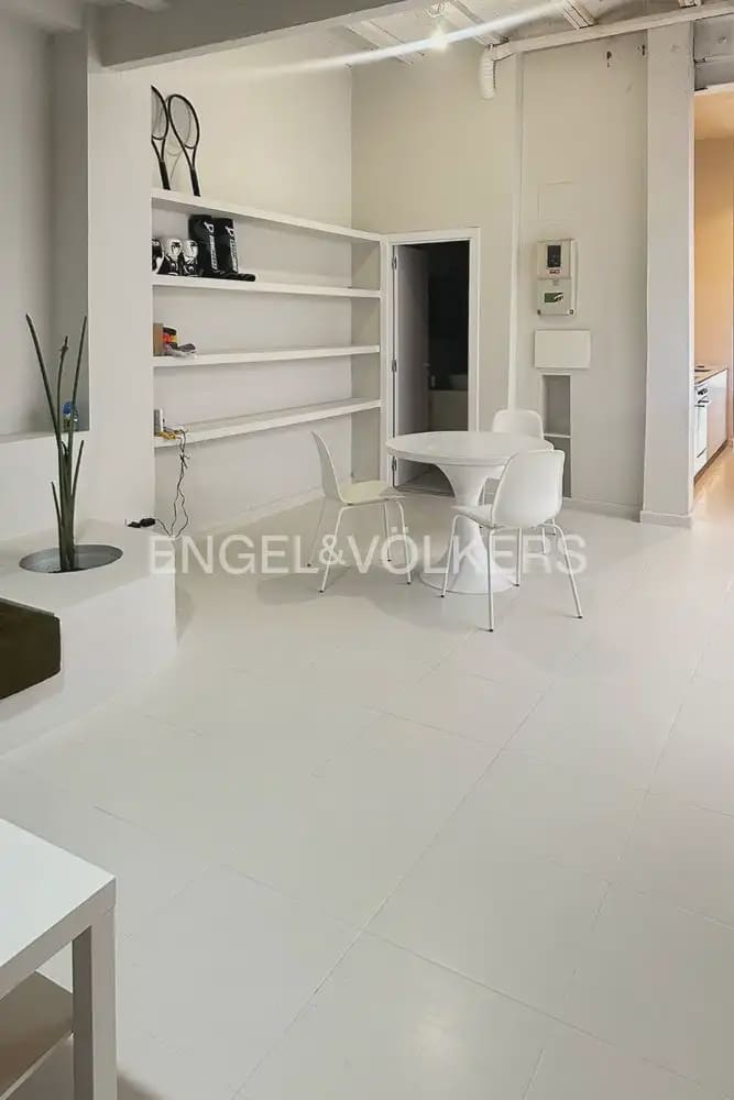 Flat for sale in Valencia city - € 275,000 (Ref: 10012134)