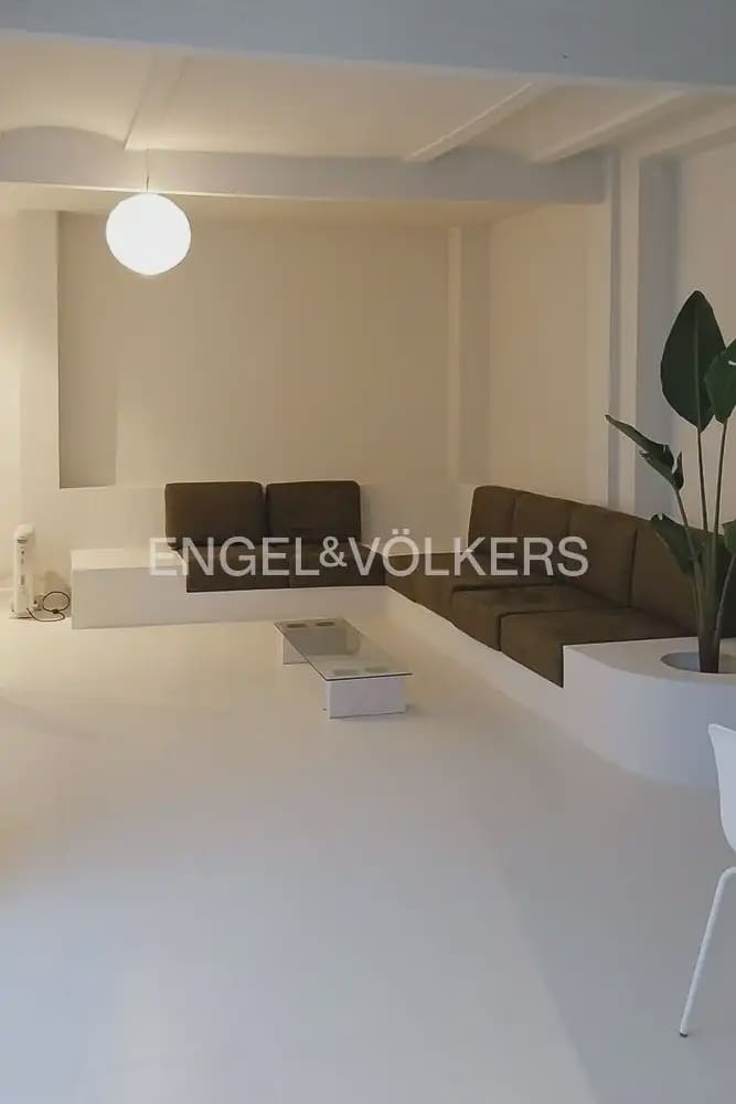Flat for sale in Valencia city - € 275,000 (Ref: 10012134)