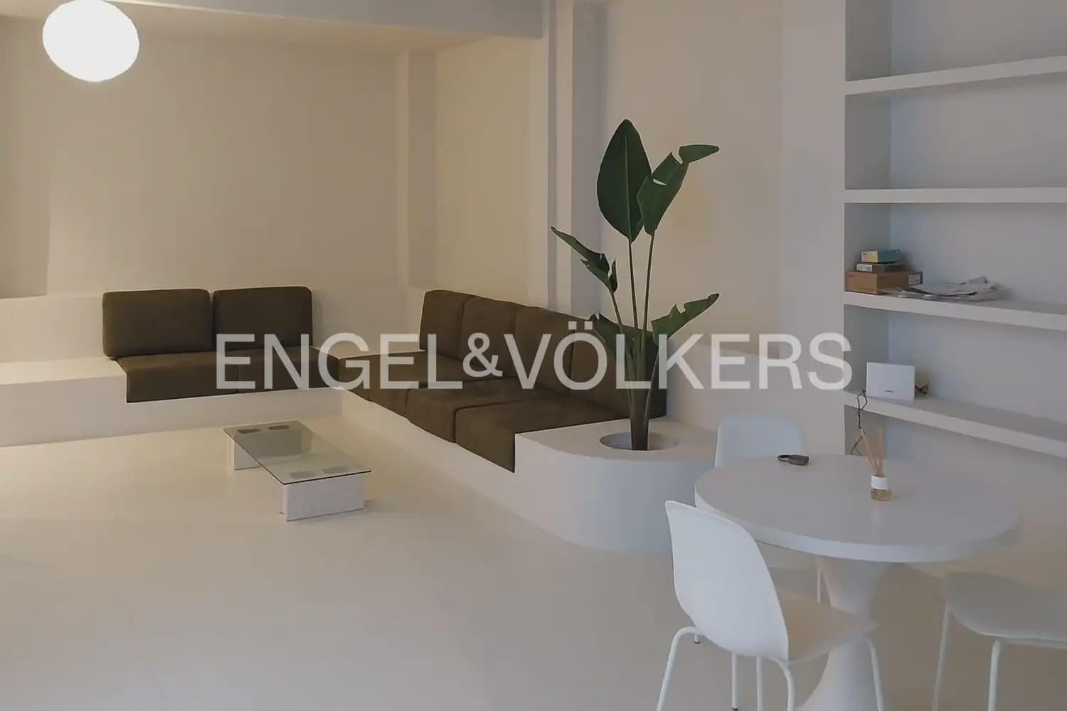 Flat for sale in Valencia city - € 275,000 (Ref: 10012134)
