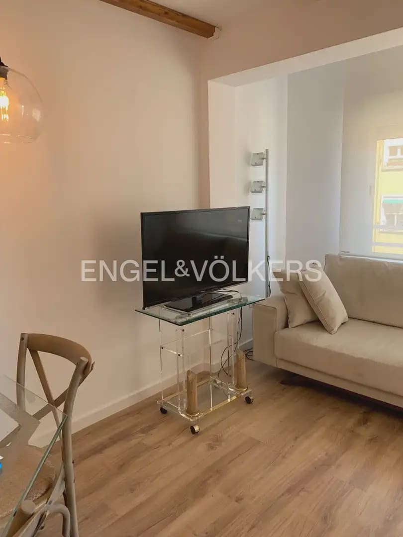 4 quarto Apartamento para arrendar em Valencia cidade - 1 800 € (Ref: 10012349)