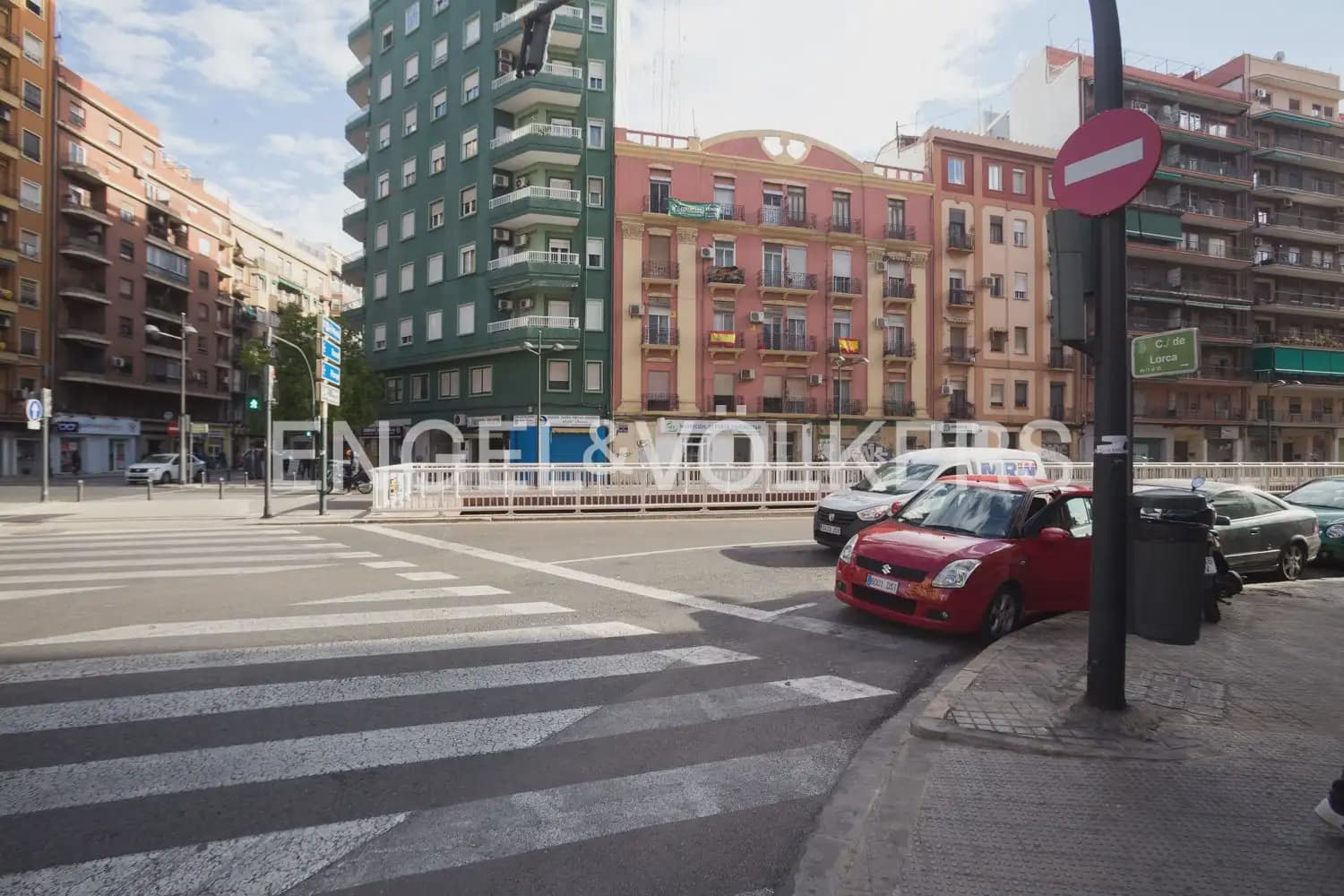 4 quarto Apartamento para arrendar em Valencia cidade - 1 800 € (Ref: 10012349)