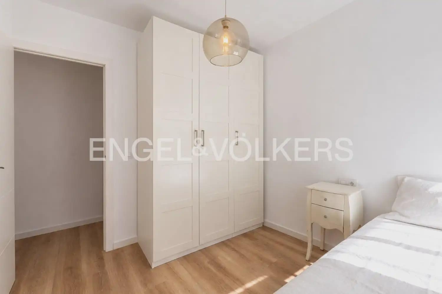 Appartement de 4 chambres à louer à Valence ville avec garage - 2 000 € (Ref: 10012349)