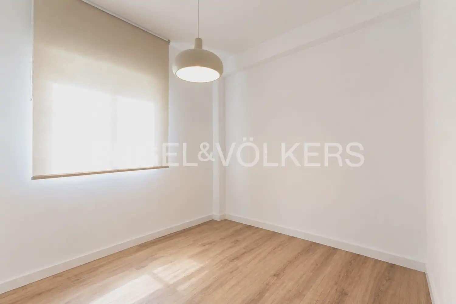 Appartement de 4 chambres à louer à Valence ville avec garage - 2 000 € (Ref: 10012349)