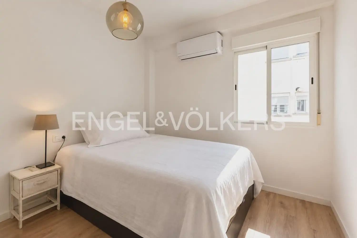 Appartement de 4 chambres à louer à Valence ville avec garage - 2 000 € (Ref: 10012349)
