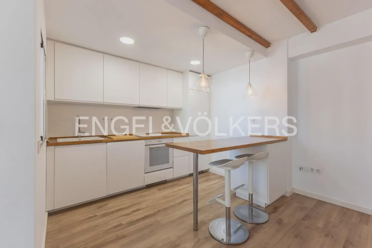 Appartement de 4 chambres à louer à Valence ville avec garage - 2 000 € (Ref: 10012349)