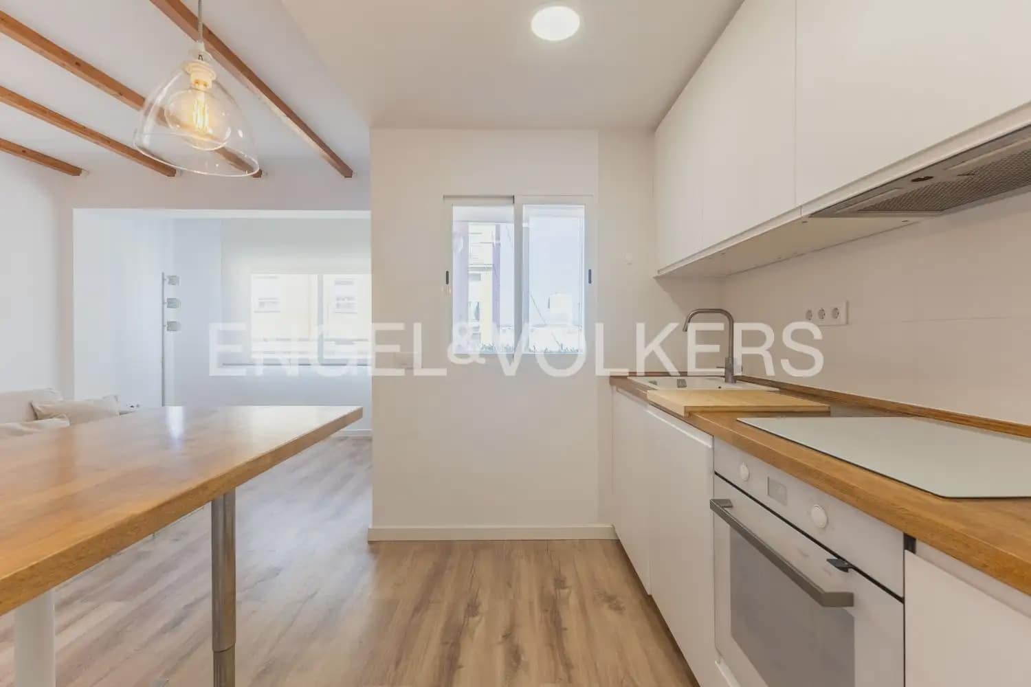 Appartement de 4 chambres à louer à Valence ville avec garage - 2 000 € (Ref: 10012349)