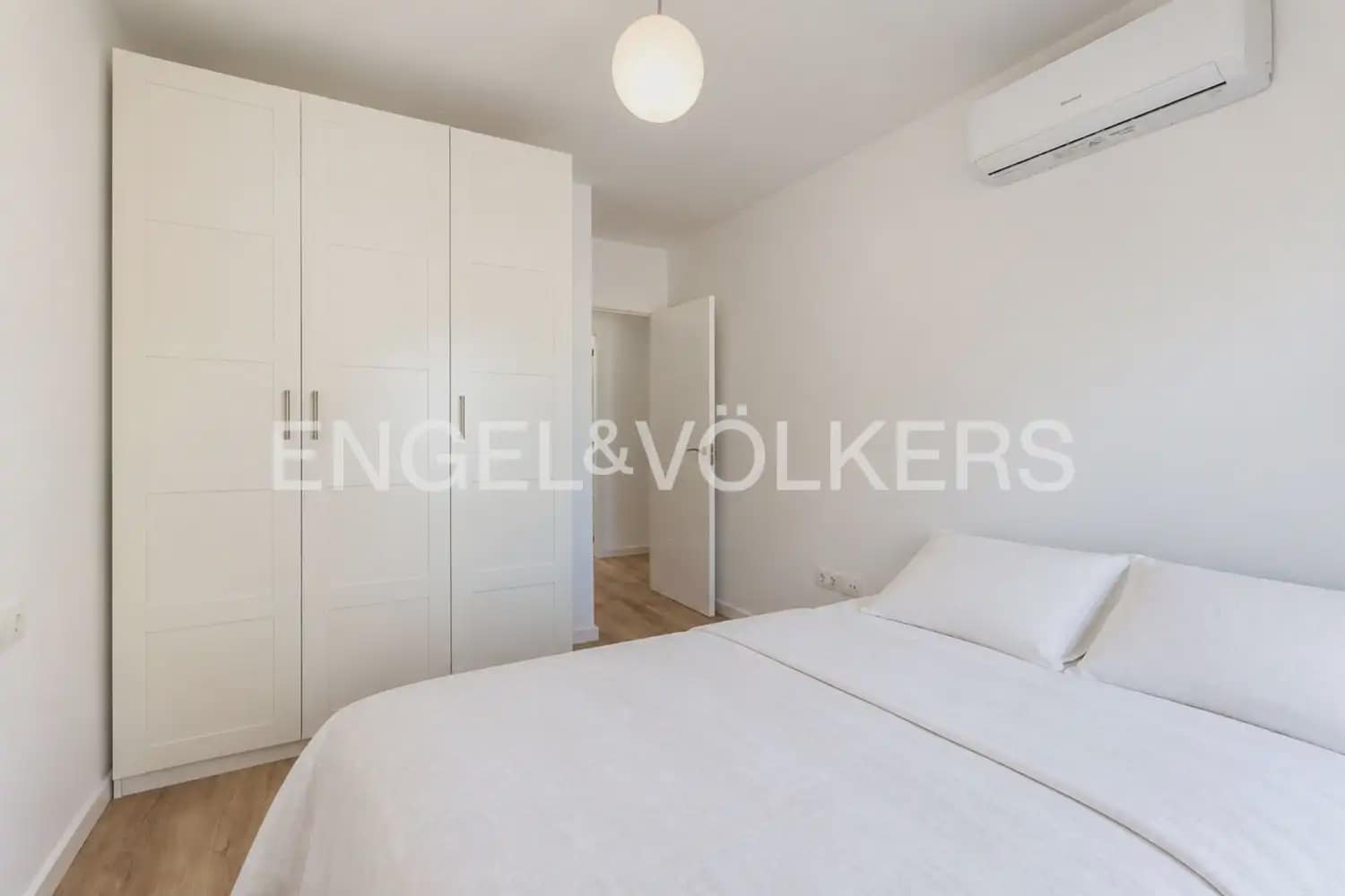 Appartement de 4 chambres à louer à Valence ville avec garage - 2 000 € (Ref: 10012349)