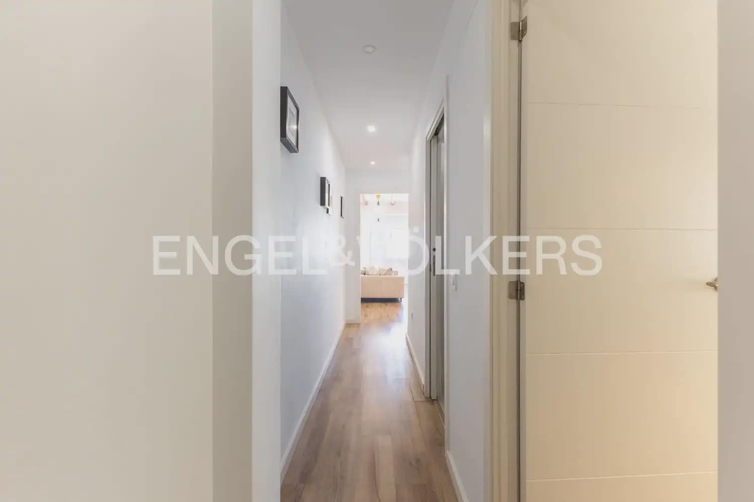Appartement de 4 chambres à louer à Valence ville avec garage - 2 000 € (Ref: 10012349)
