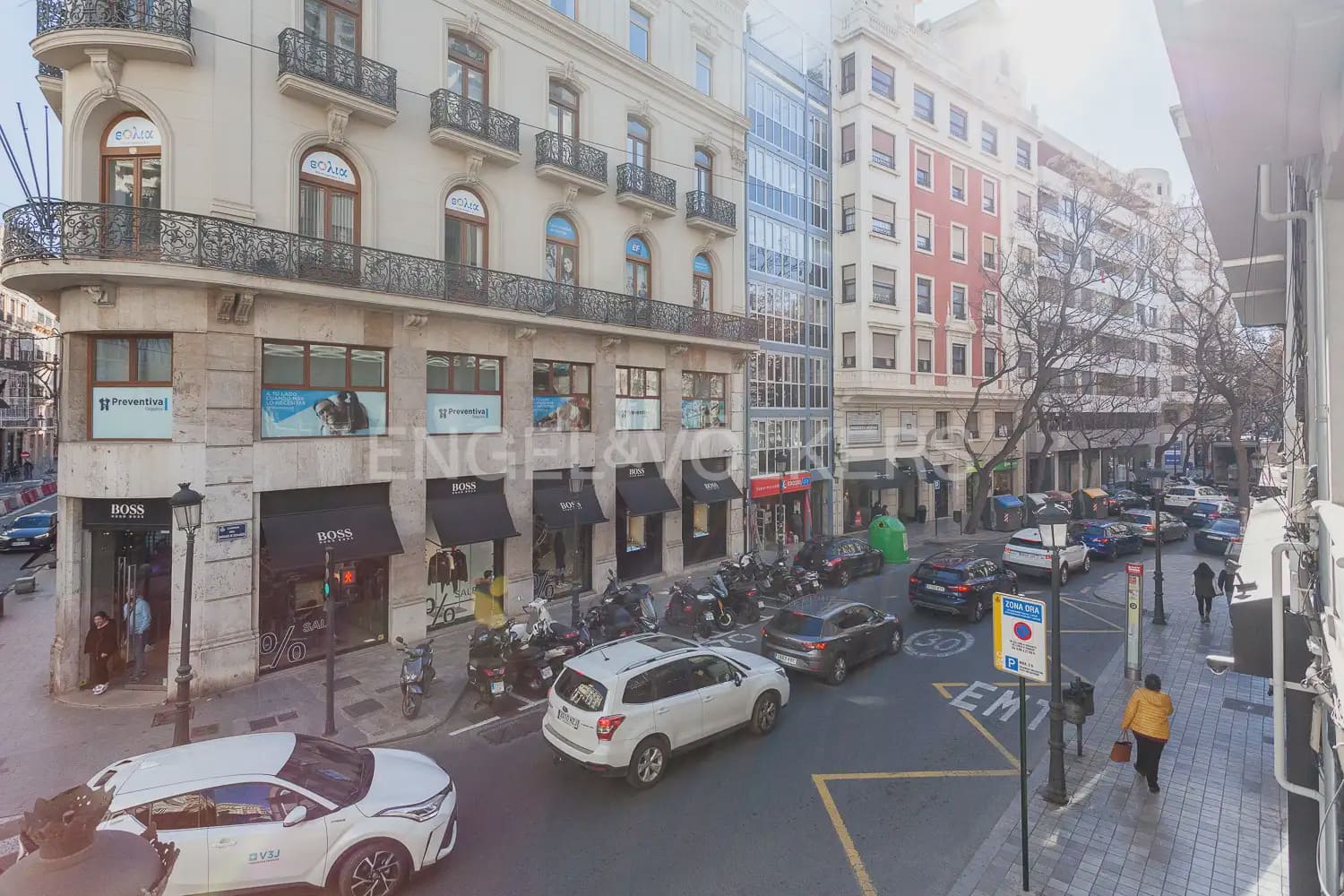 3 bedroom Flat for rent in Valencia city - € 3,000 (Ref: 10012599)