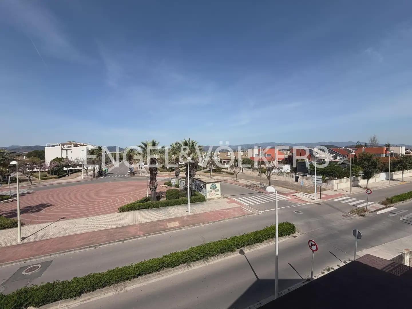 Casa de 3 habitaciones en Sagunto / Sagunt en alquiler - 1.700 € (Ref: 10012664)