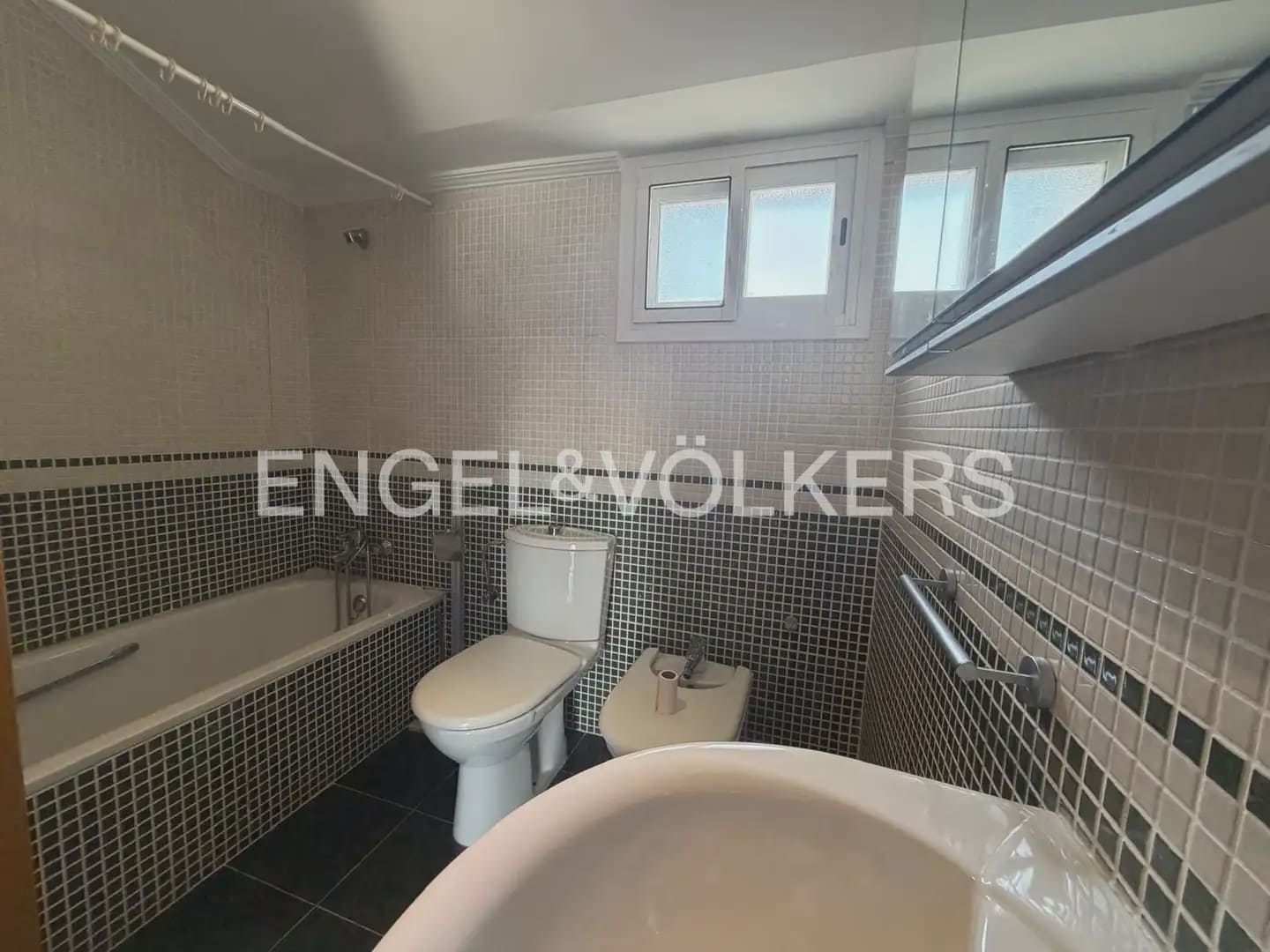 Casa de 3 habitaciones en Sagunto / Sagunt en alquiler - 1.700 € (Ref: 10012664)