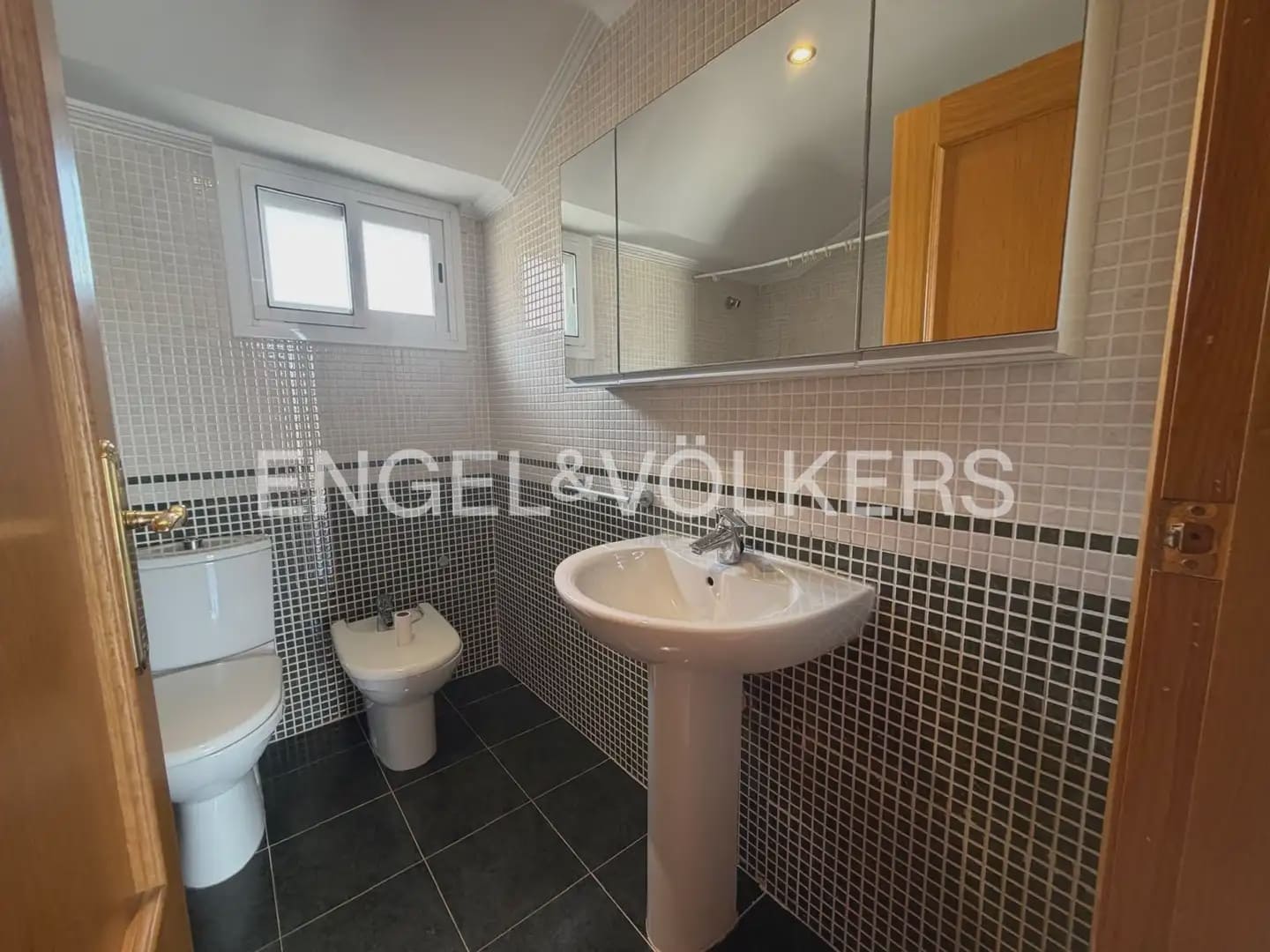 Casa de 3 habitaciones en Sagunto / Sagunt en alquiler - 1.700 € (Ref: 10012664)