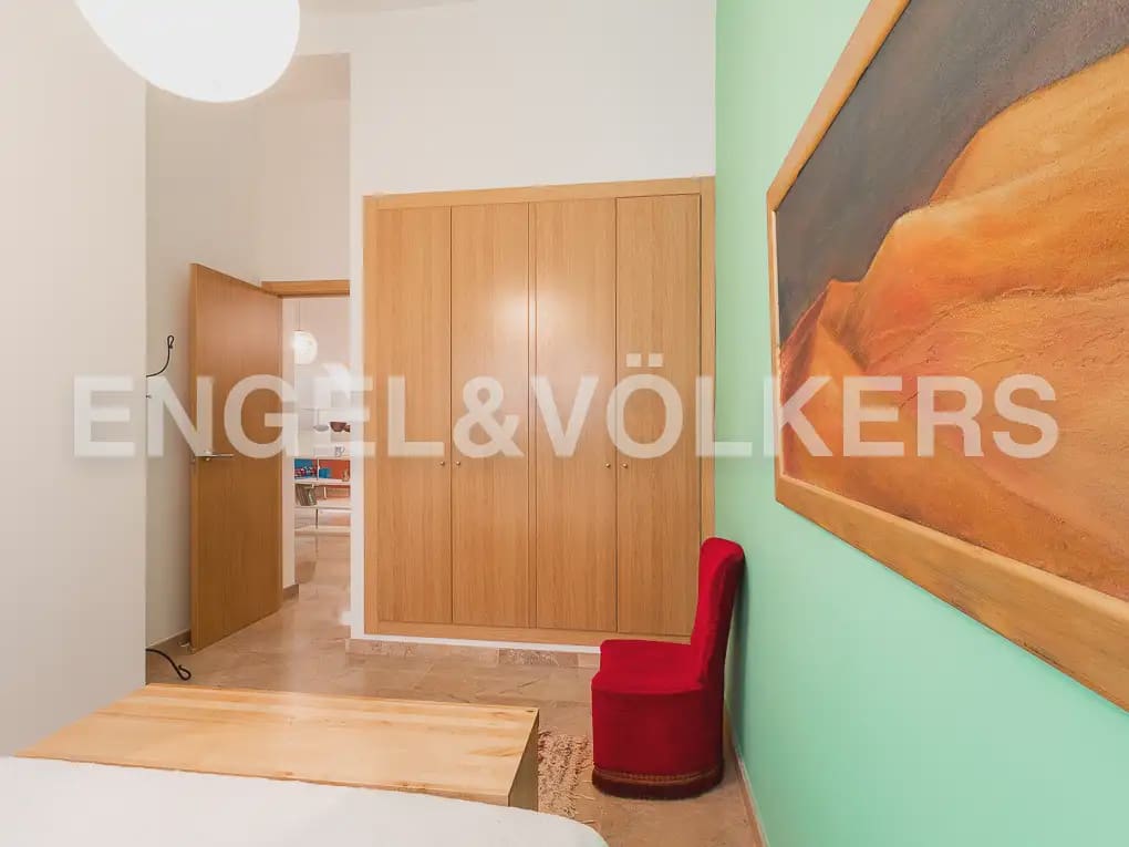 Penthouse de 2 chambres à louer à Valence ville avec garage - 1 250 € (Ref: 10012665)