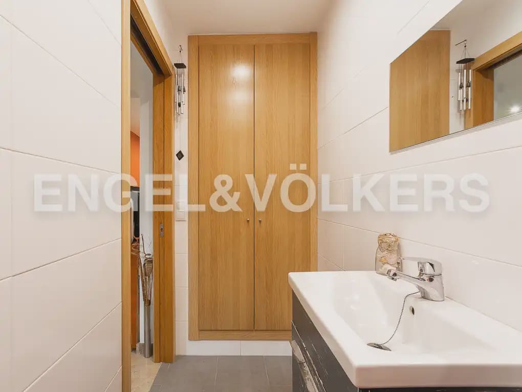 Penthouse de 2 chambres à louer à Valence ville avec garage - 1 250 € (Ref: 10012665)