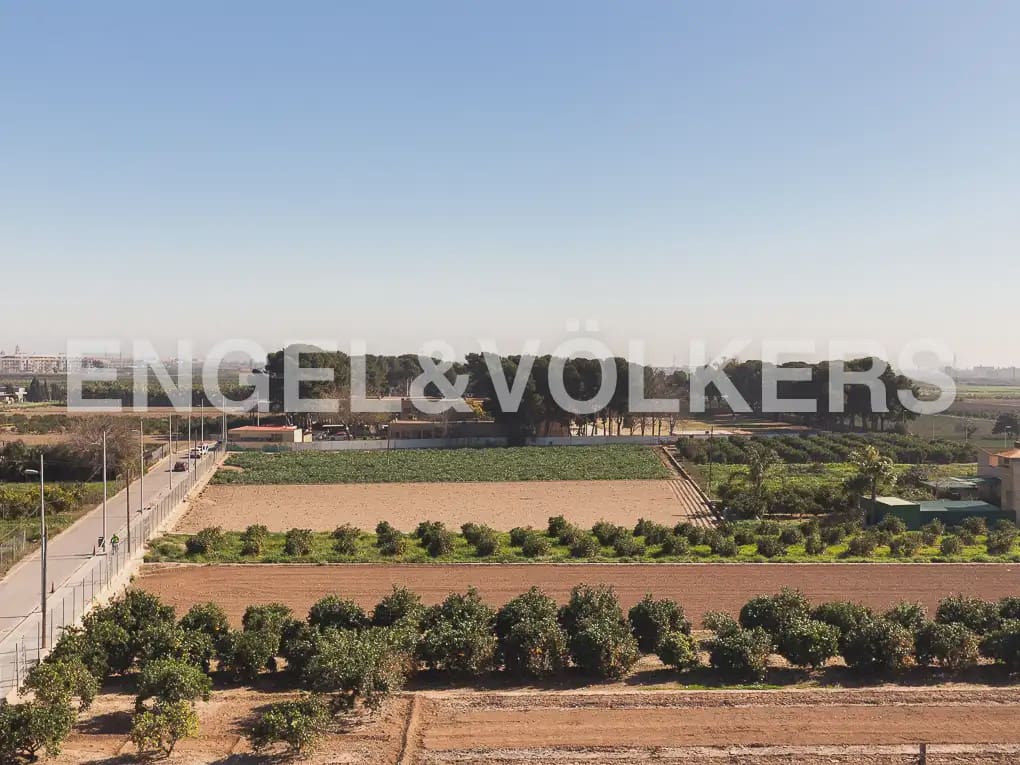 Penthouse de 2 chambres à louer à Valence ville avec garage - 1 250 € (Ref: 10012665)