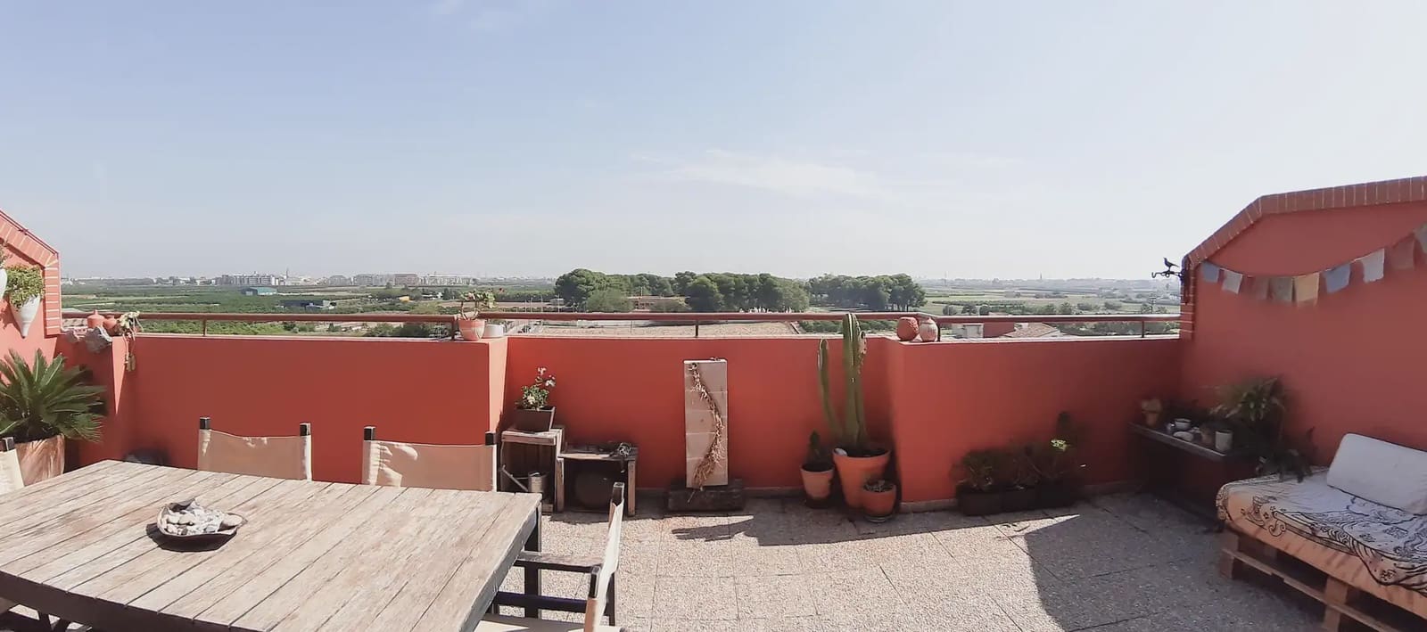 Penthouse de 2 chambres à louer à Valence ville avec garage - 1 250 € (Ref: 10012665)