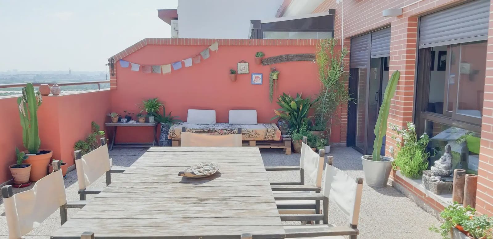 Penthouse de 2 chambres à louer à Valence ville avec garage - 1 250 € (Ref: 10012665)