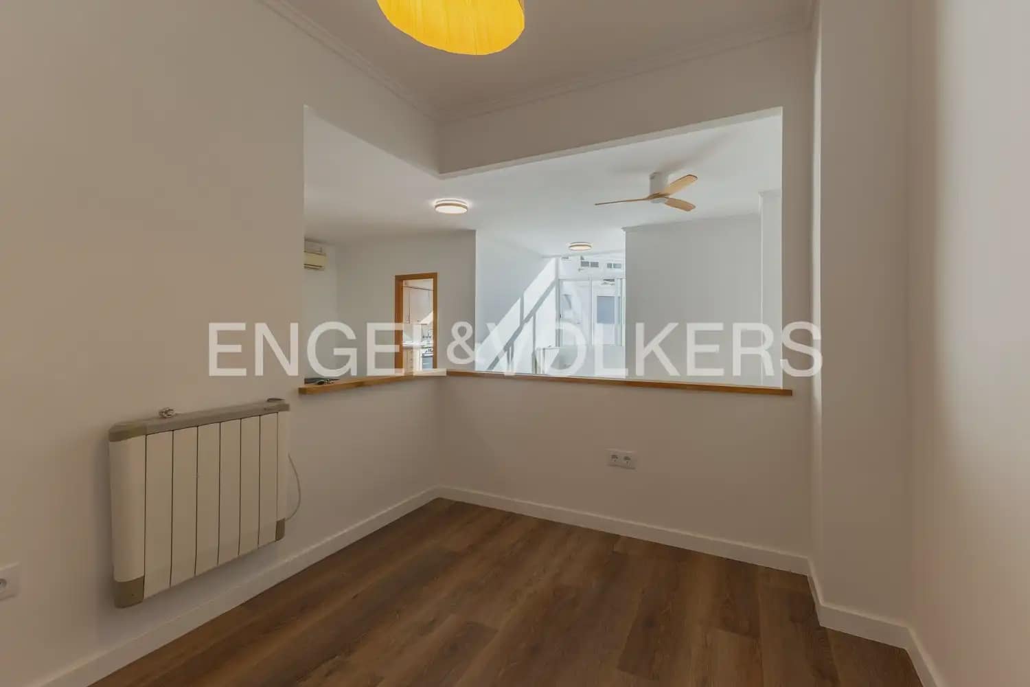 3 quarto Apartamento para arrendar em Valencia cidade - 2 000 € (Ref: 10014168)