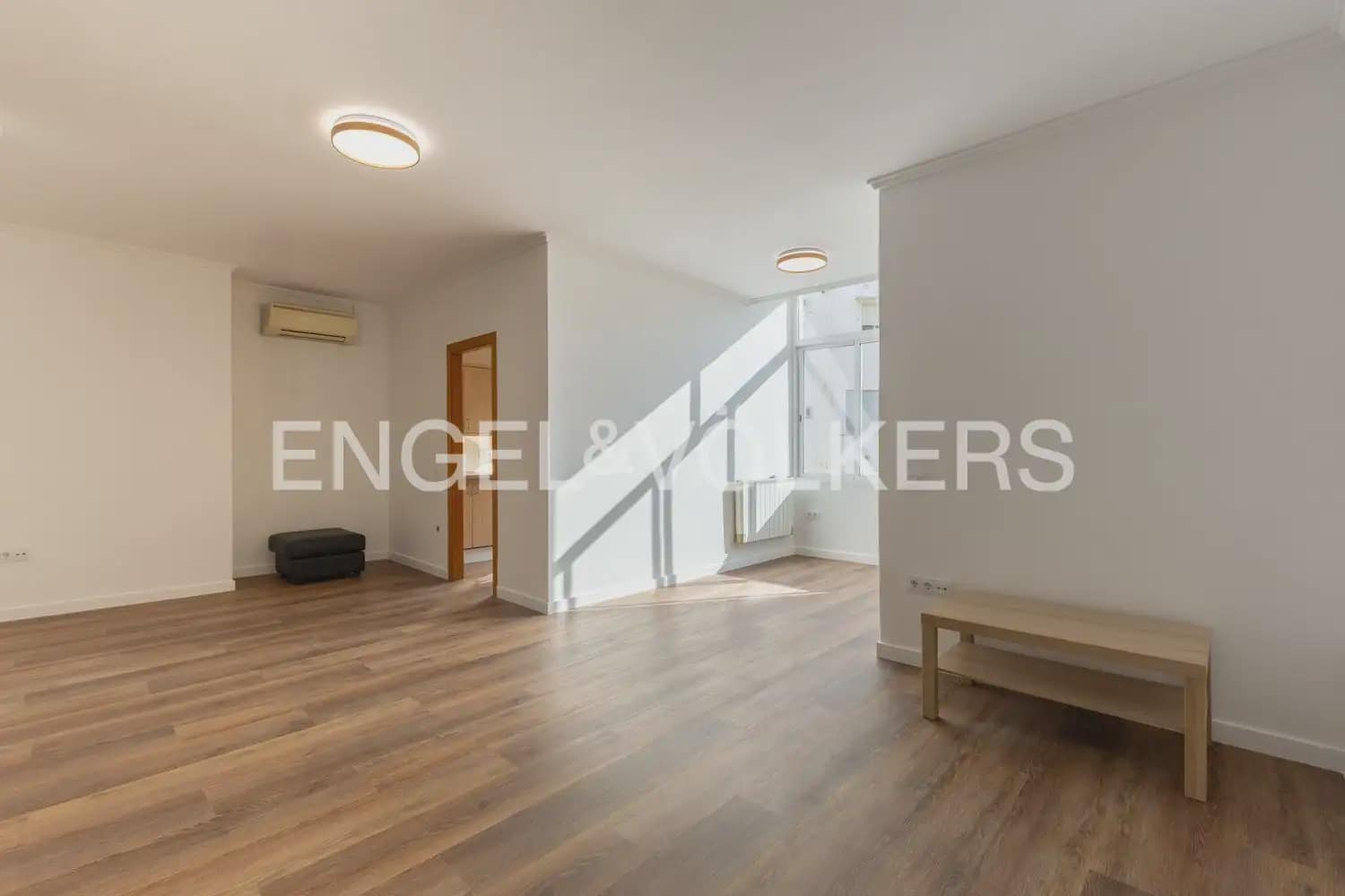3 quarto Apartamento para arrendar em Valencia cidade - 2 000 € (Ref: 10014168)