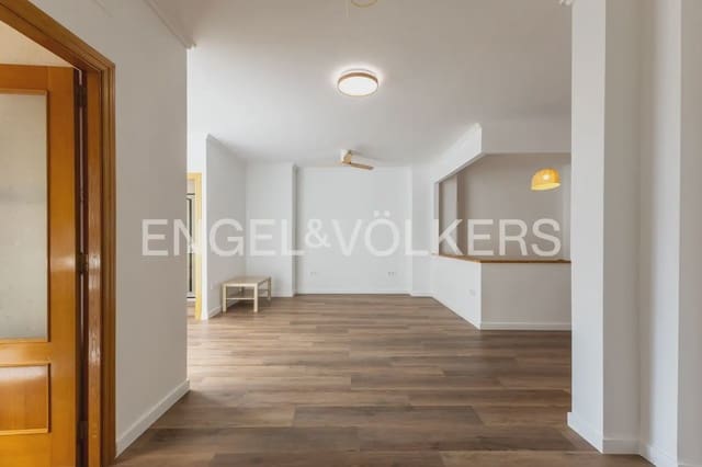 3 makuuhuone Asunto vuokrattavana paikassa Russafa, Valencia kaupunki - 2 000 € (Ref: 10014168)
