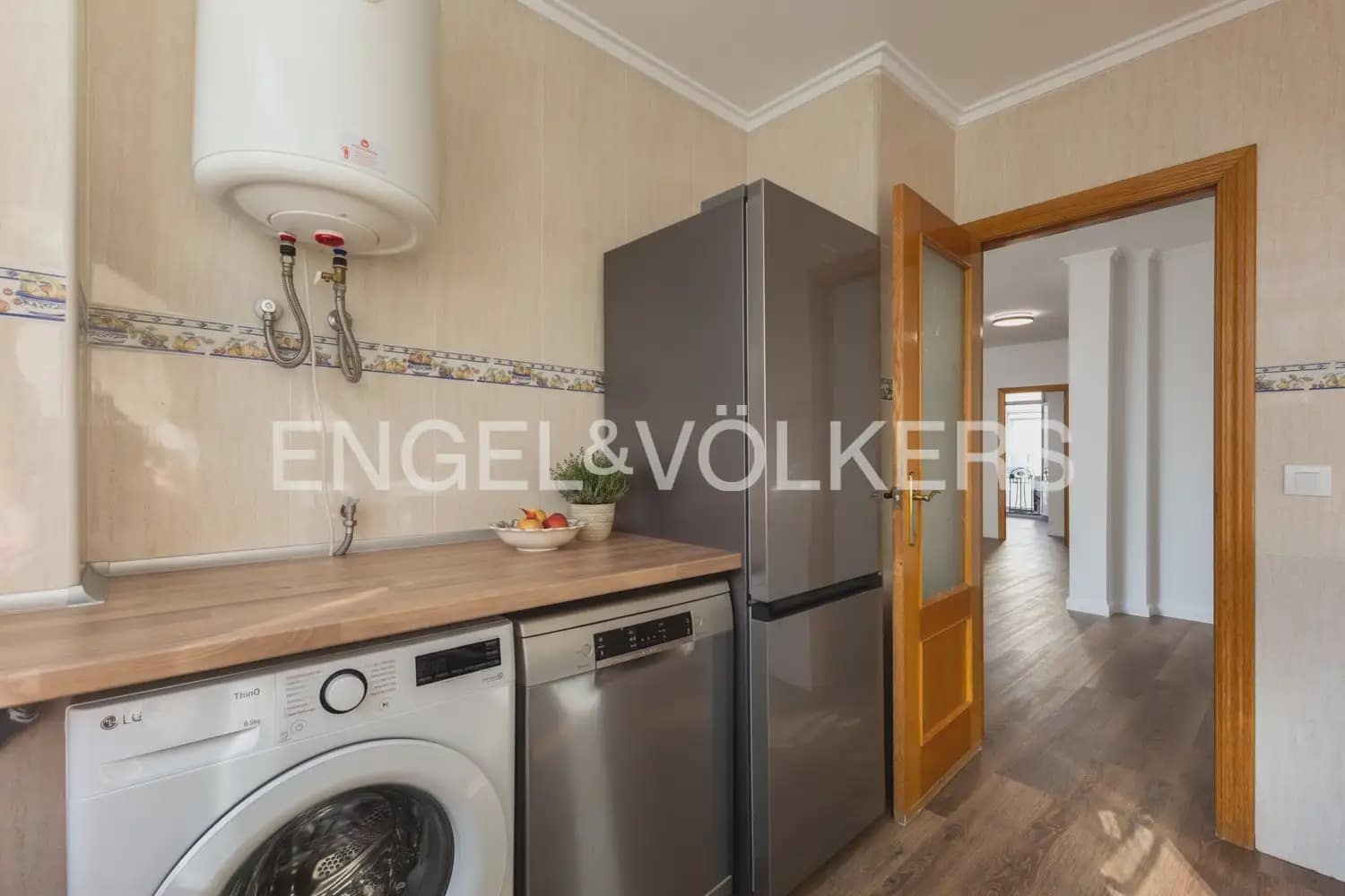 3 quarto Apartamento para arrendar em Valencia cidade - 2 000 € (Ref: 10014168)