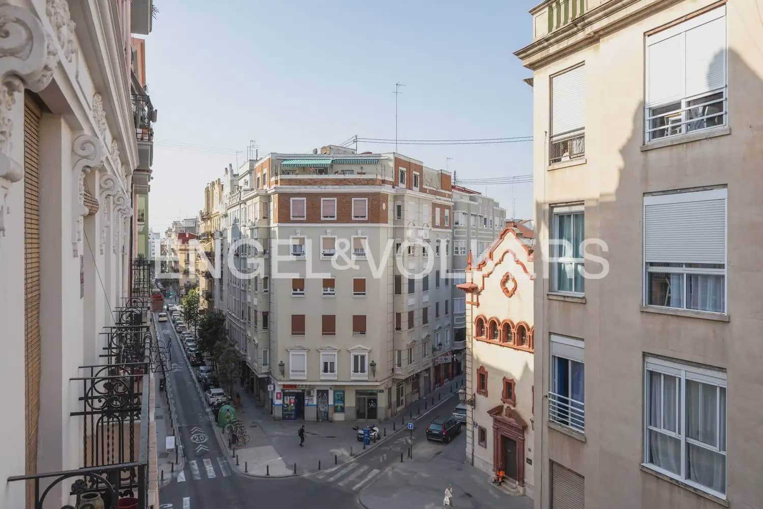 3 quarto Apartamento para arrendar em Valencia cidade - 2 000 € (Ref: 10014168)