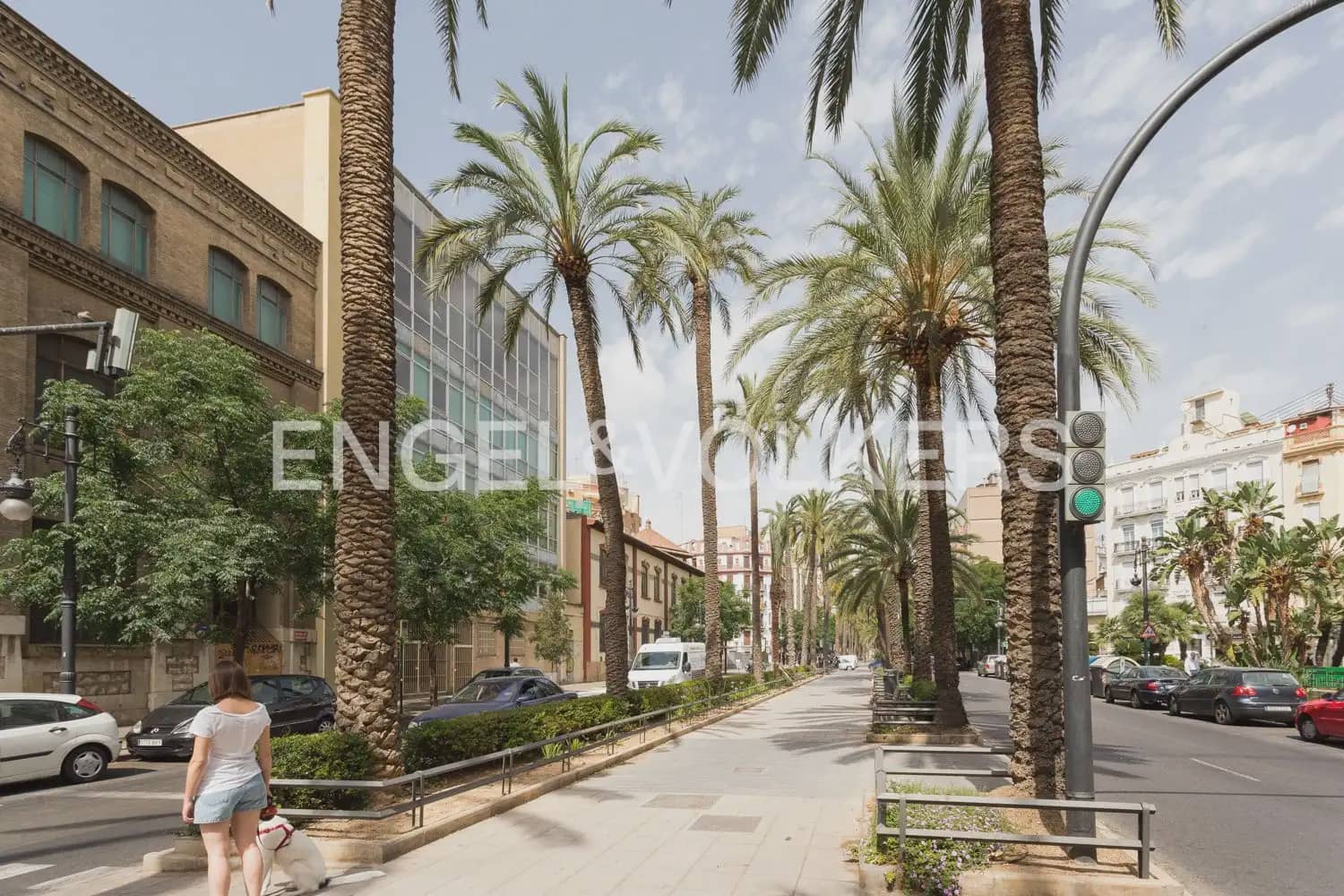 3 quarto Apartamento para arrendar em Valencia cidade - 2 000 € (Ref: 10014168)