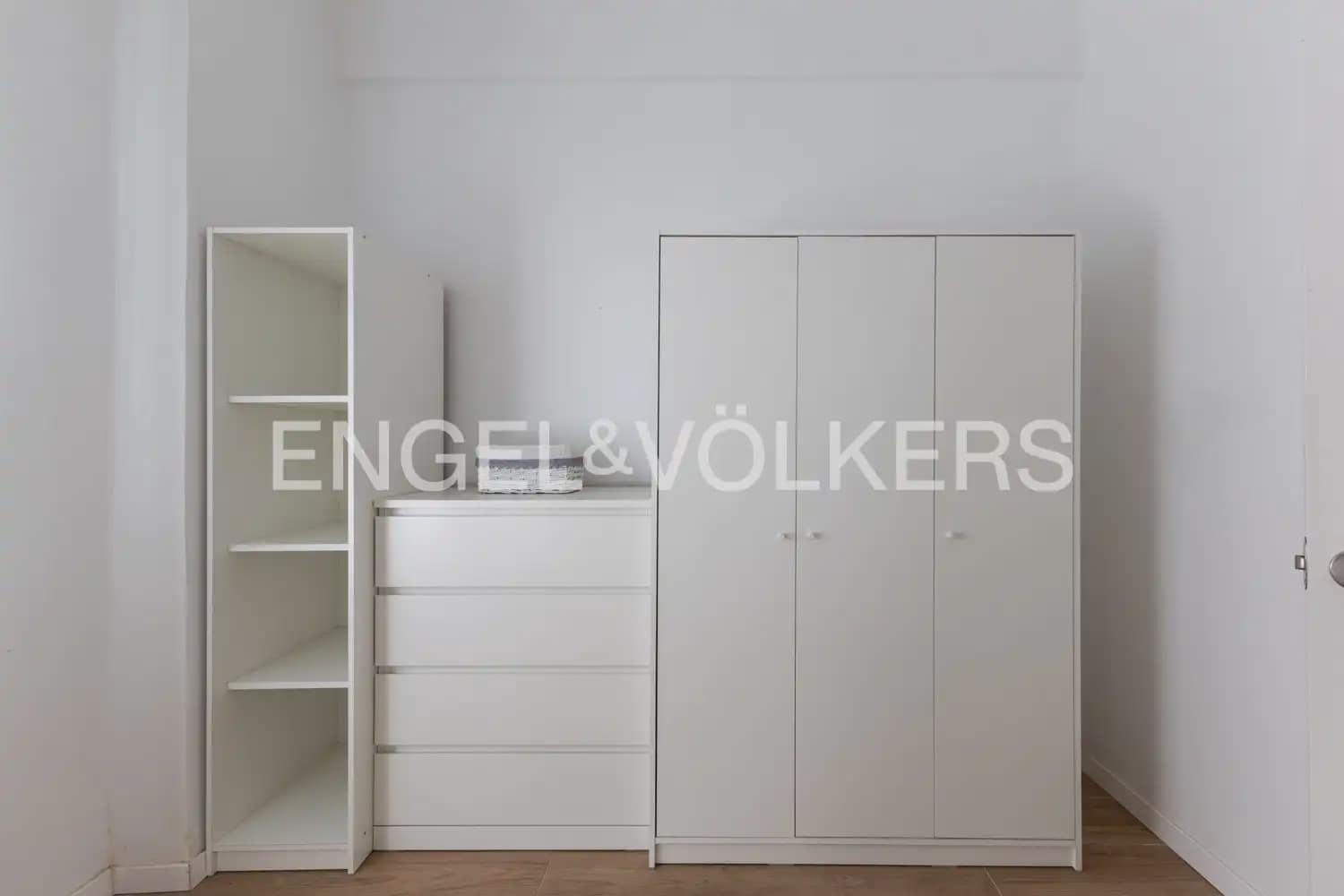 2 slaapkamer Flat te huur in Valencia stad - € 1.250 (Ref: 10014320)