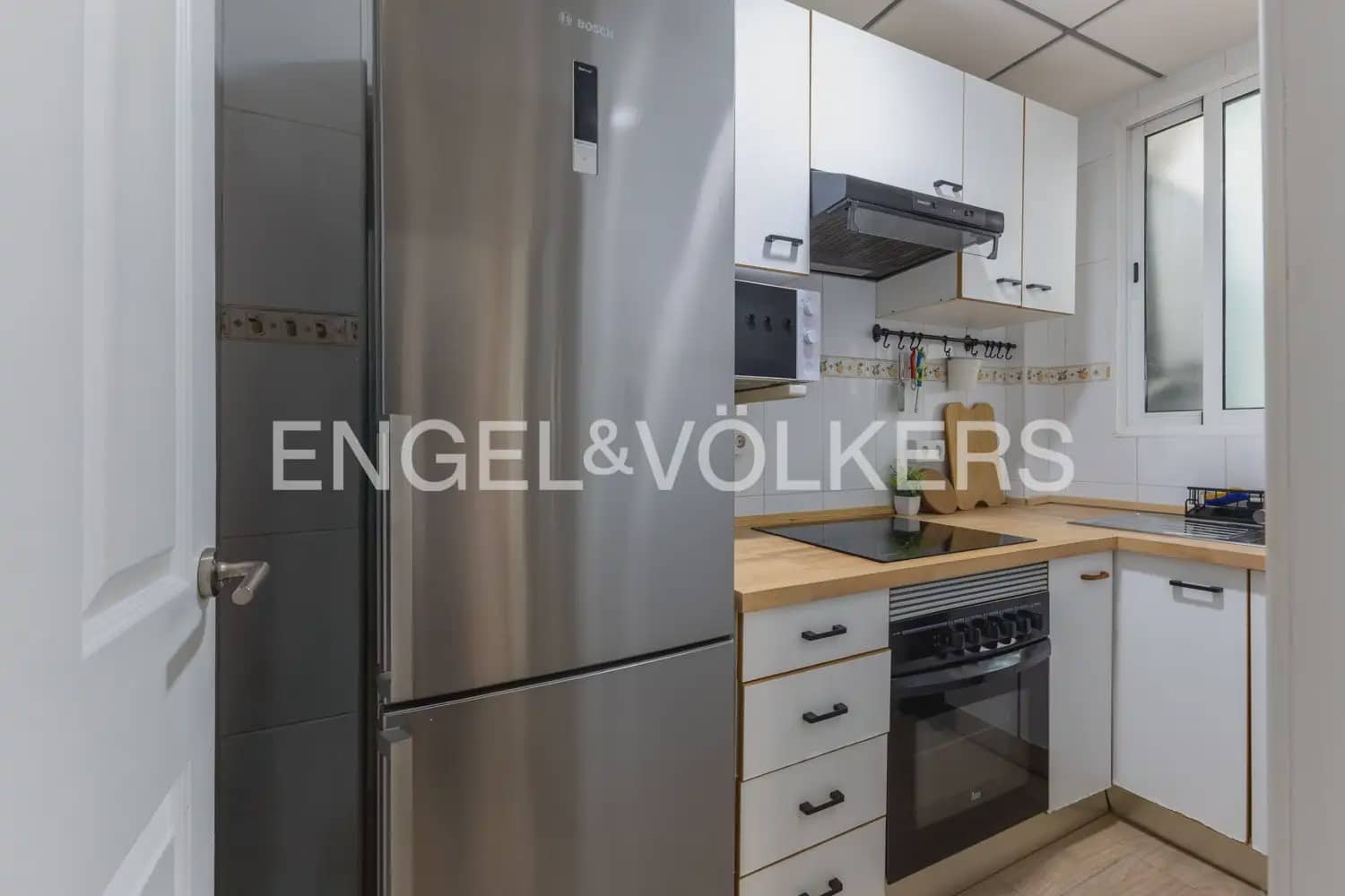 2 slaapkamer Flat te huur in Valencia stad - € 1.250 (Ref: 10014320)