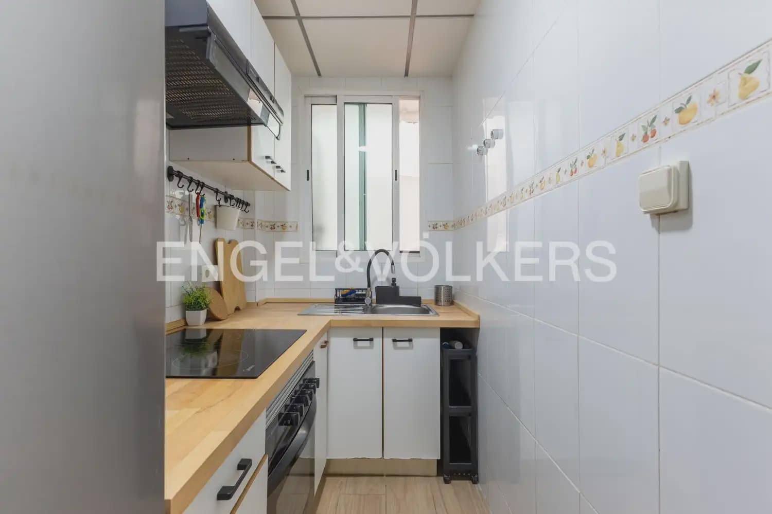 2 slaapkamer Flat te huur in Valencia stad - € 1.250 (Ref: 10014320)