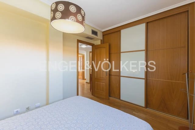 Penthouse de 2 chambres à louer à Penya-Roja, Valence ville avec piscine garage - 1 950 € (Ref: 10014321)