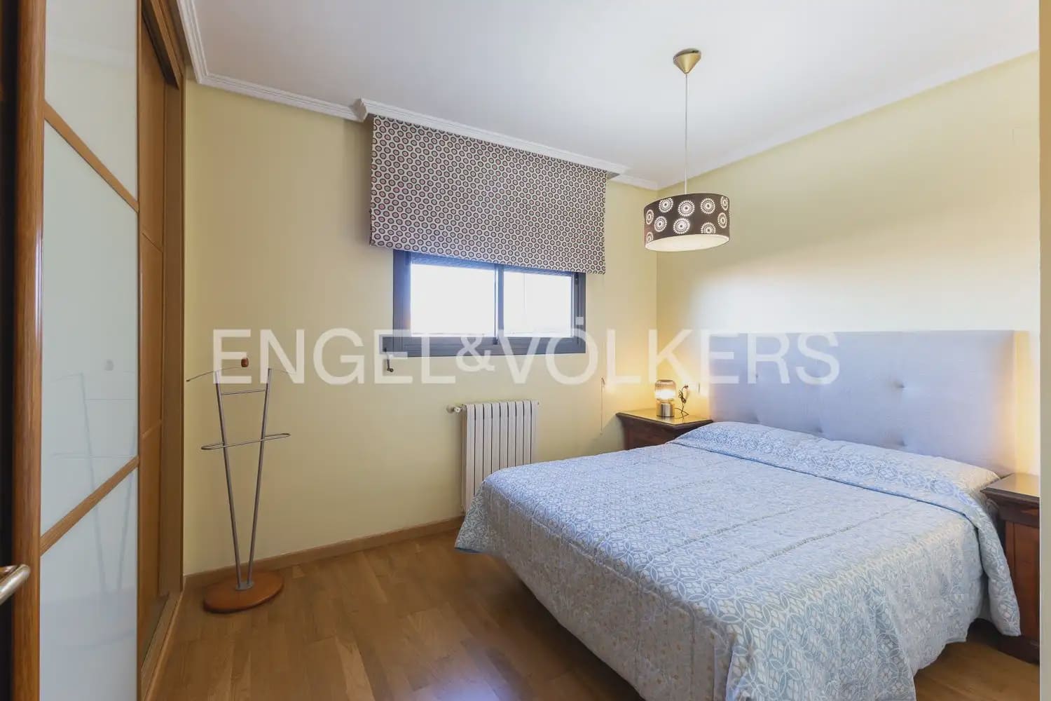 Penthouse de 2 chambres à louer à Valence ville avec piscine garage - 1 950 € (Ref: 10014321)