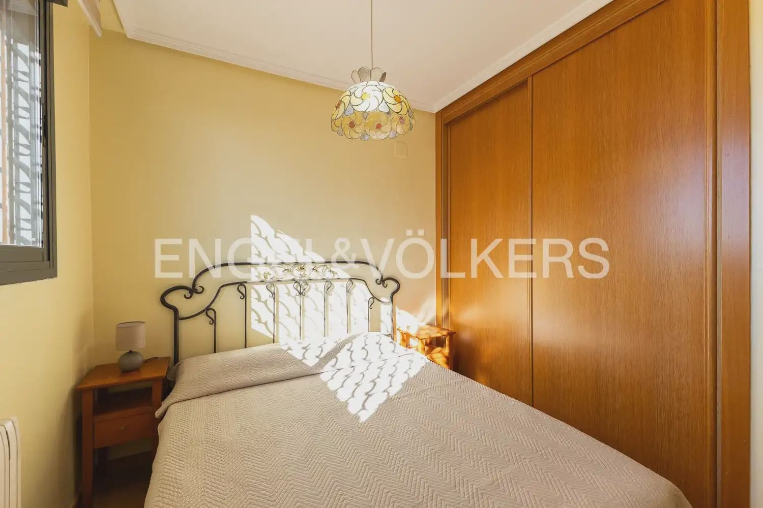 Penthouse de 2 chambres à louer à Valence ville avec piscine garage - 1 950 € (Ref: 10014321)