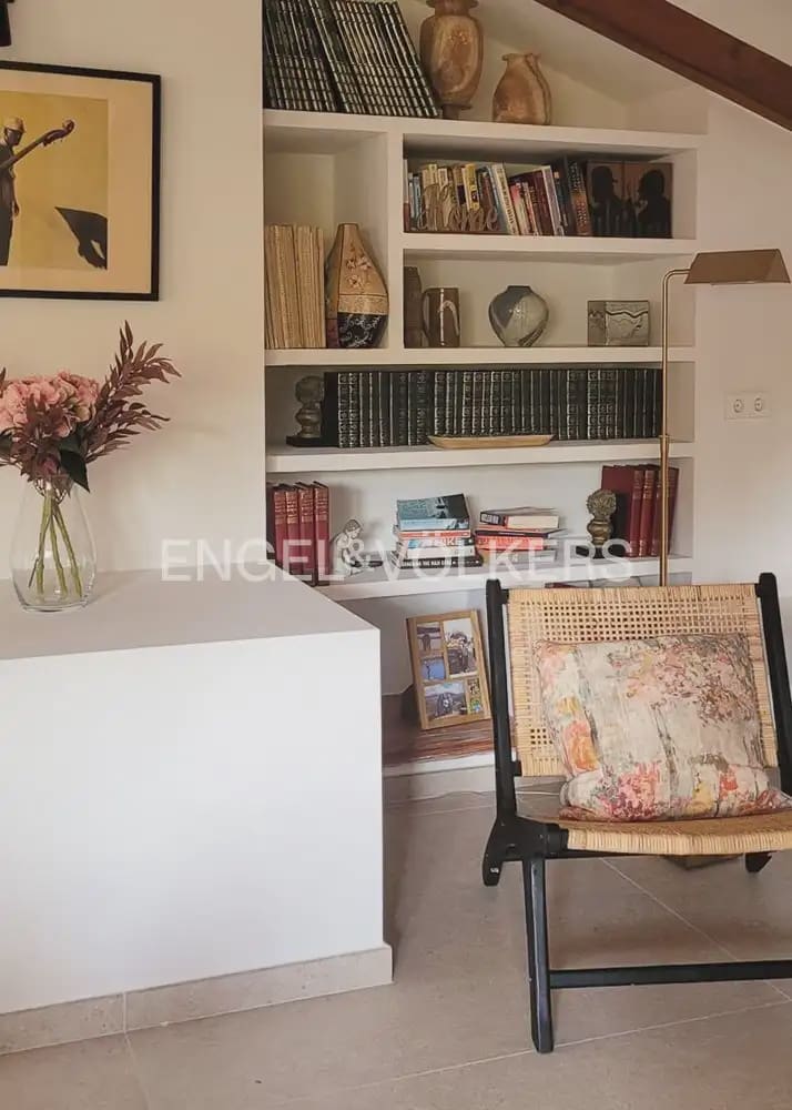 5 bedroom Villa for rent in Naquera with pool garage - € 5,500 (Ref: 10014322)