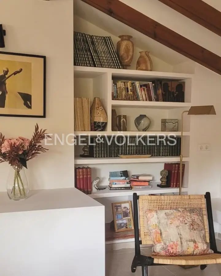 5 bedroom Villa for rent in Naquera with pool garage - € 5,500 (Ref: 10014322)