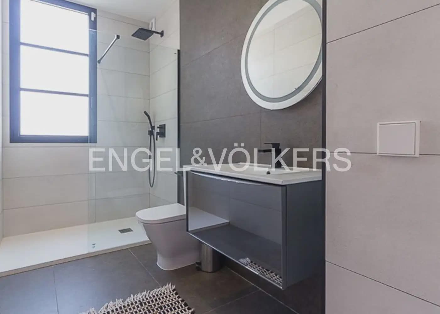 5 bedroom Villa for rent in Naquera with pool garage - € 5,500 (Ref: 10014322)