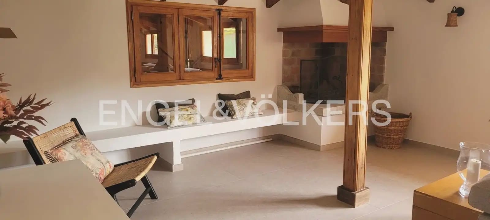 5 bedroom Villa for rent in Naquera with pool garage - € 5,500 (Ref: 10014322)