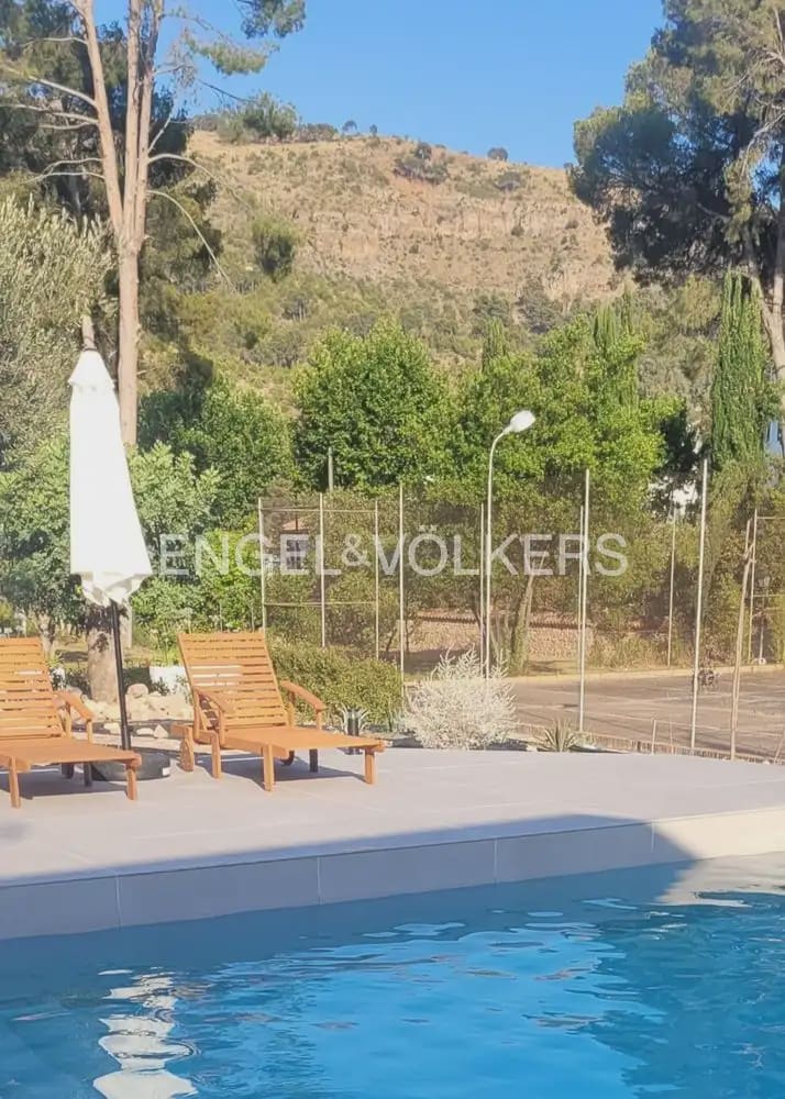 5 bedroom Villa for rent in Naquera with pool garage - € 5,500 (Ref: 10014322)