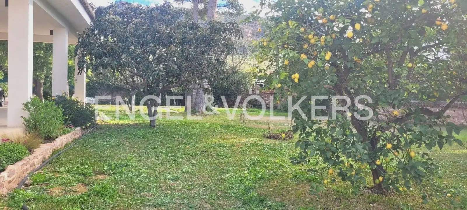 5 bedroom Villa for rent in Naquera with pool garage - € 5,500 (Ref: 10014322)