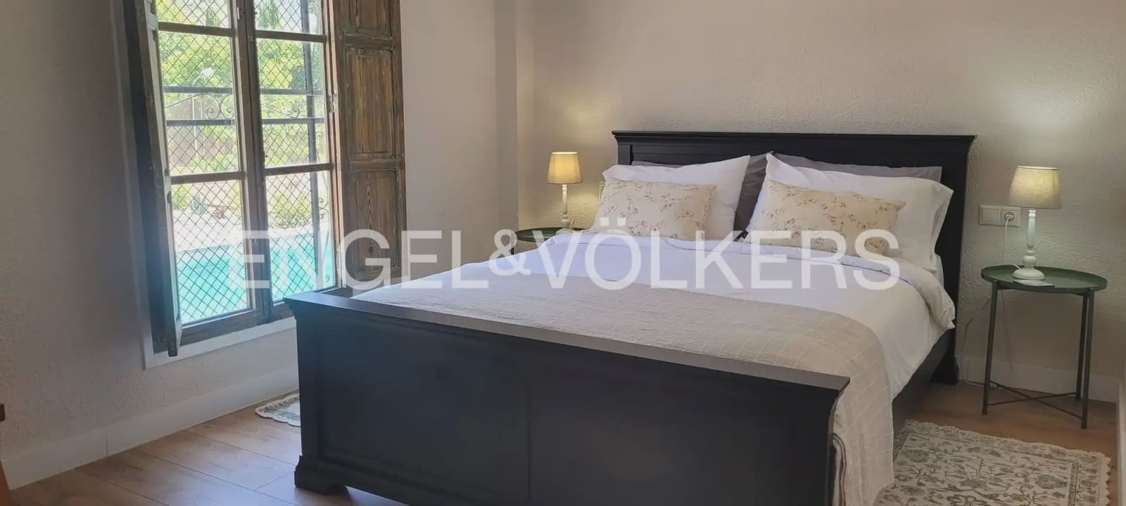 5 bedroom Villa for rent in Naquera with pool garage - € 5,500 (Ref: 10014322)