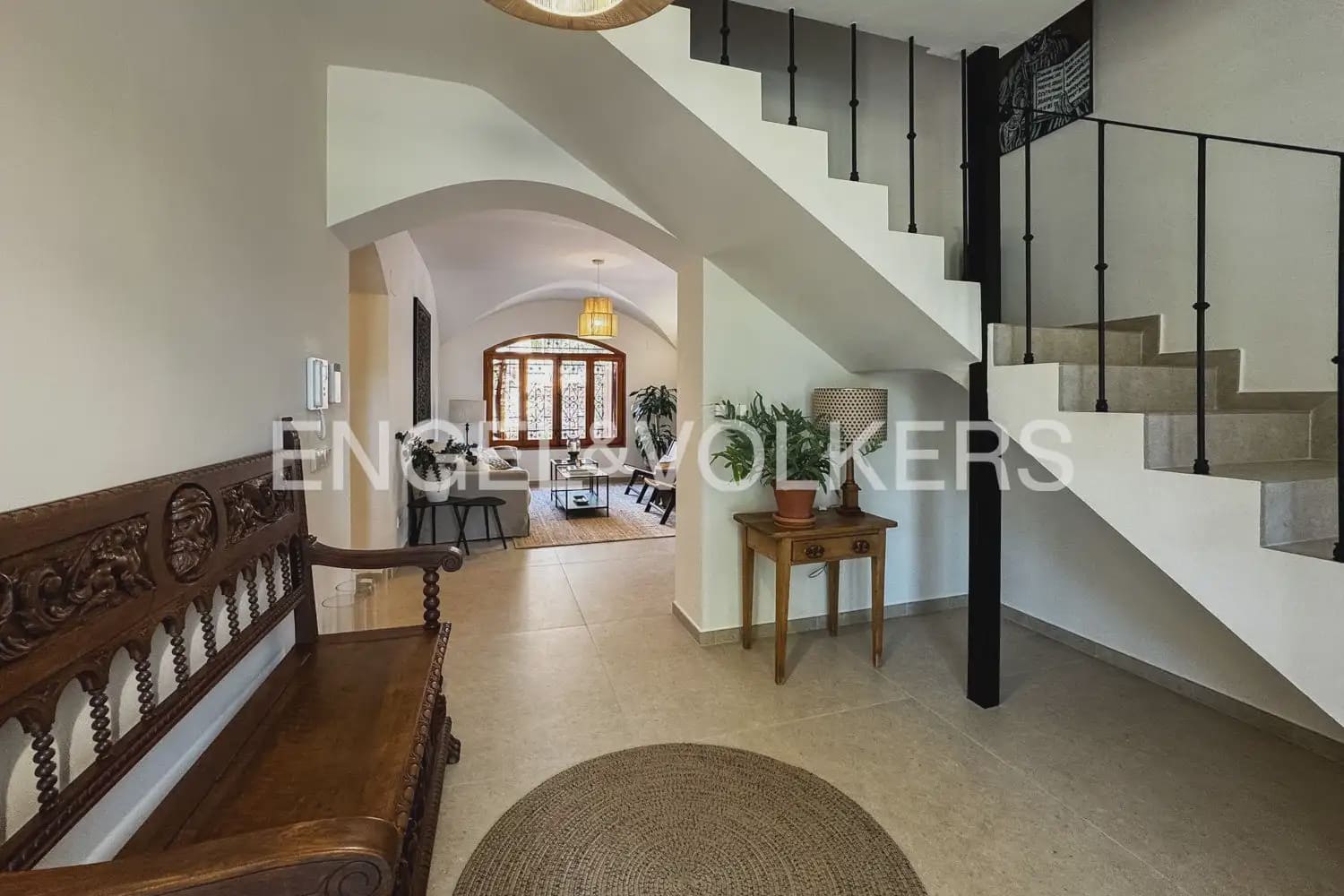 5 bedroom Villa for rent in Naquera with pool garage - € 4,750 (Ref: 10014322)