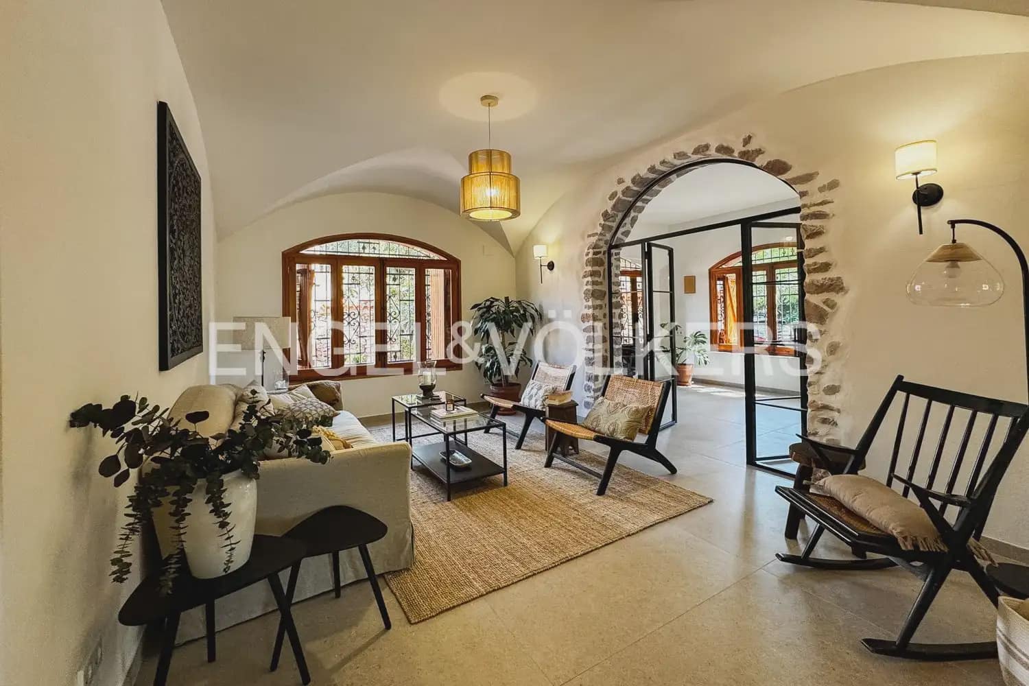 5 bedroom Villa for rent in Naquera with pool garage - € 4,750 (Ref: 10014322)