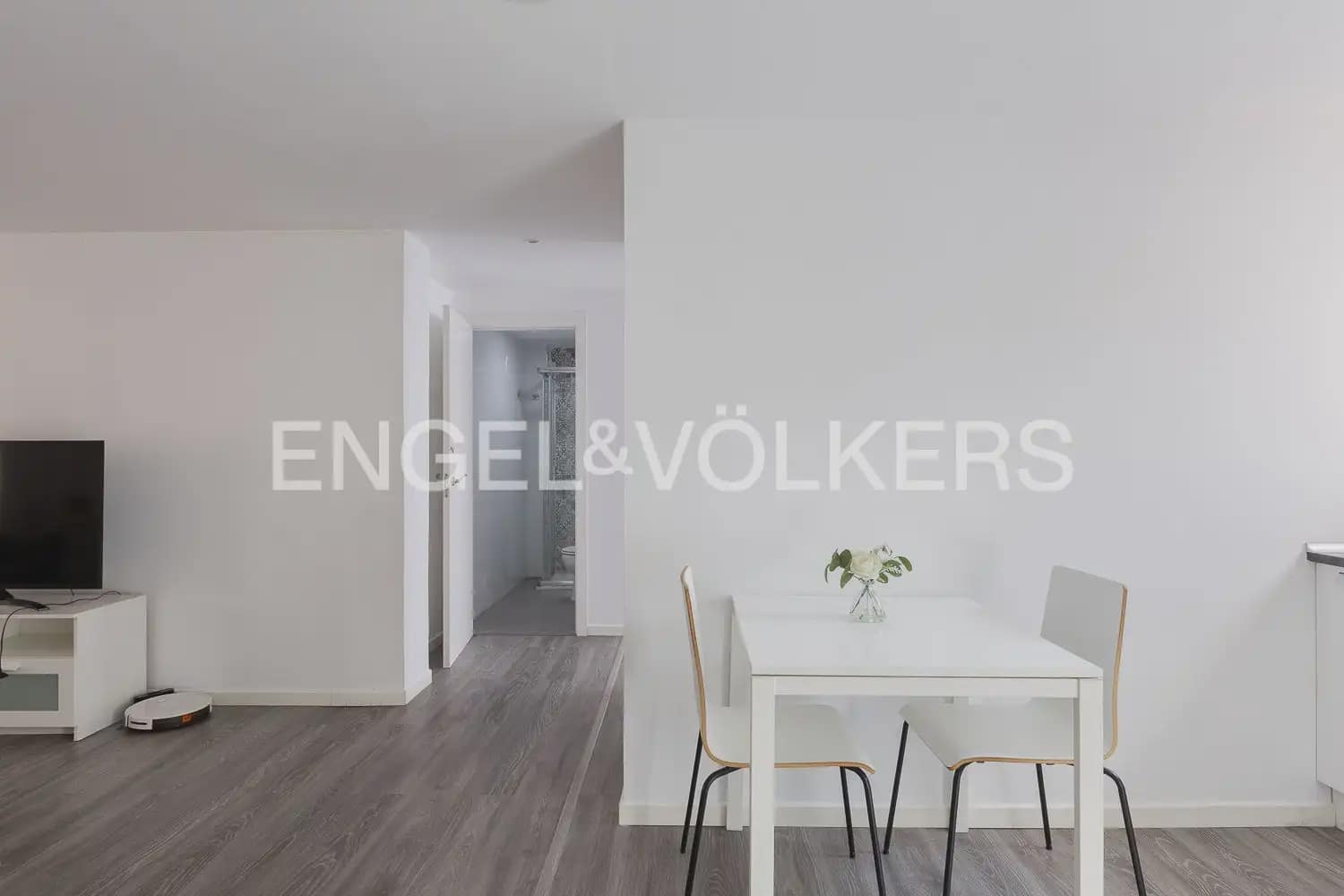 3 bedroom Flat for rent in Valencia city - € 1,500 (Ref: 10014815)