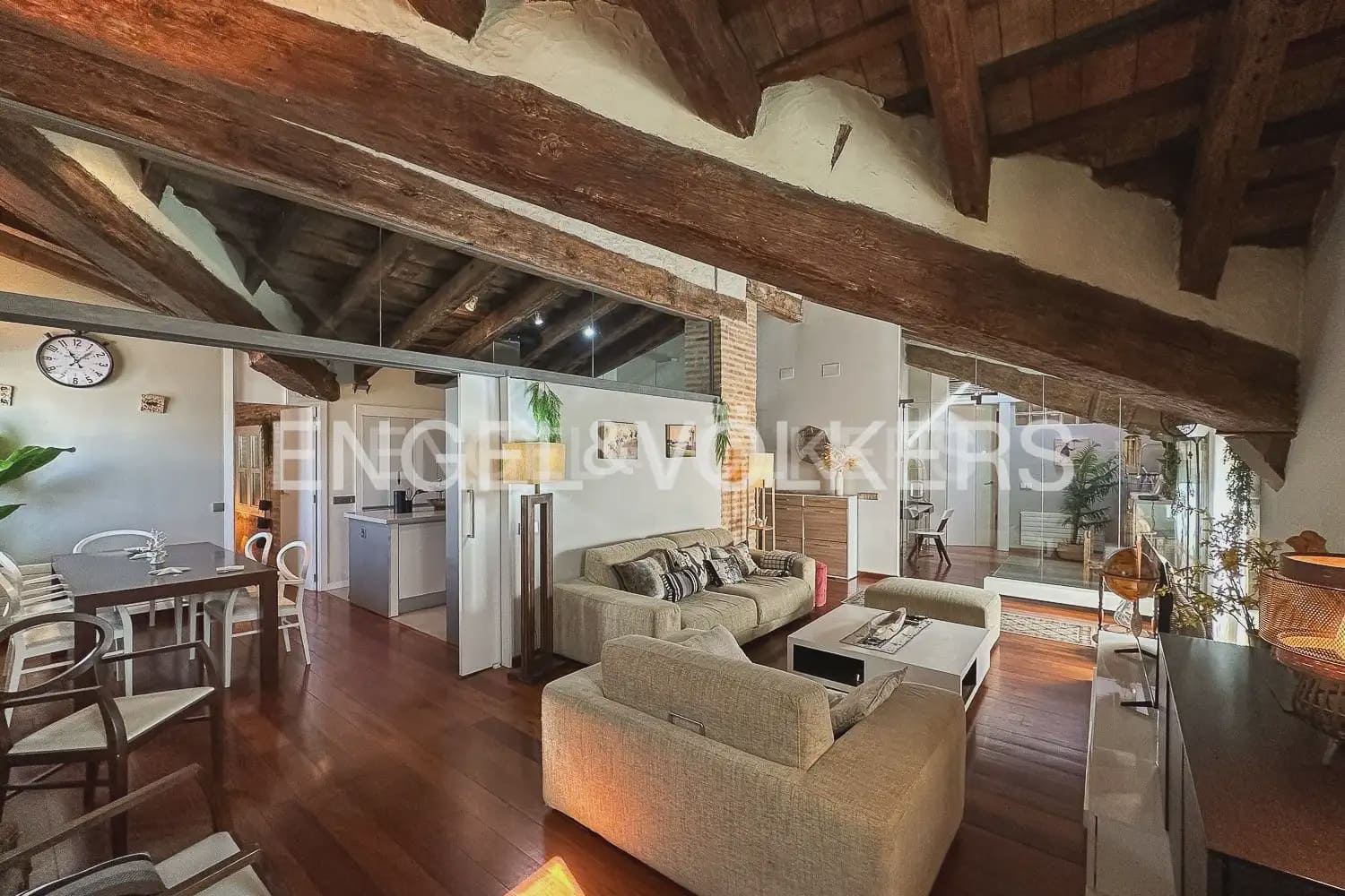 2 Zimmer Wohnung zu vermieten in Valencia Stadt - 1.750 € (Ref: 10014816)