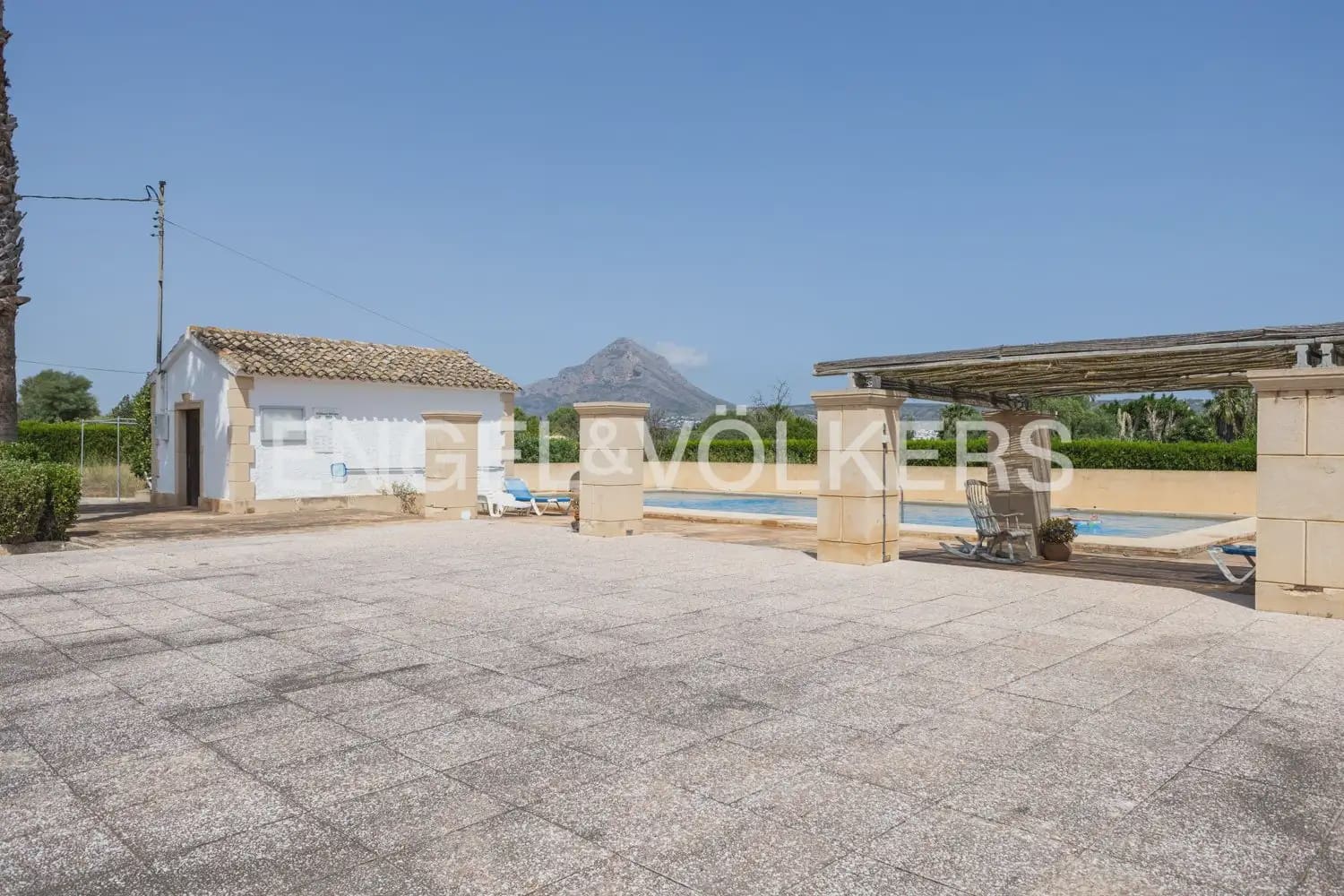 3 slaapkamer Rijtjeshuis te koop in Javea / Xabia met zwembad garage - € 445.000 (Ref: 10015852)