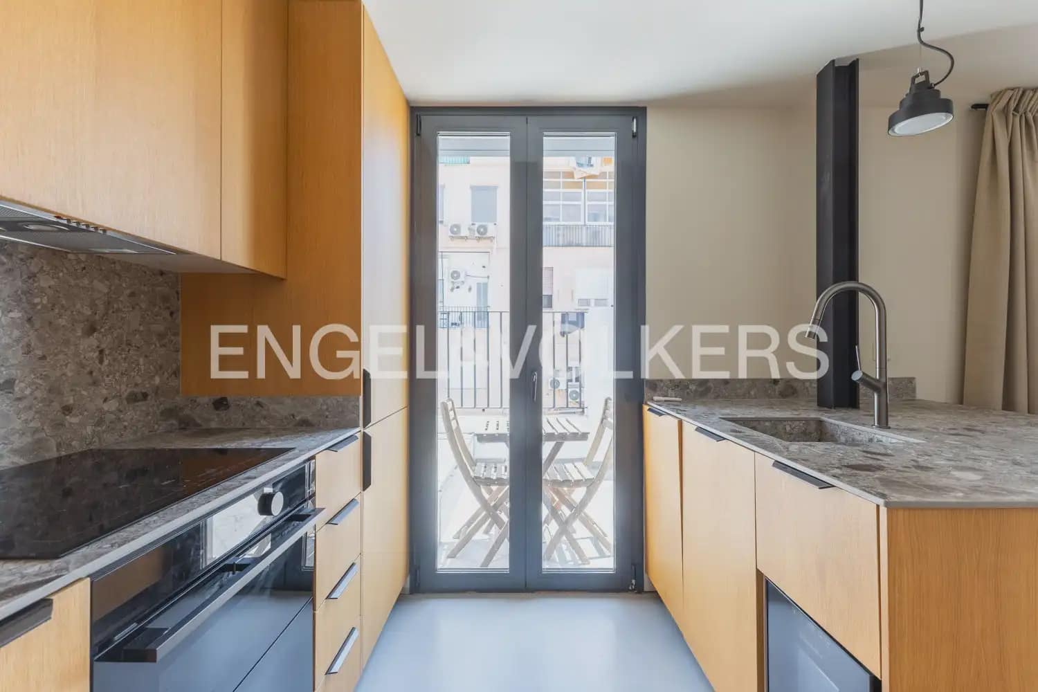 1 soverom Leilighet til leie i Valencia by - € 1 500 (Ref: 10016329)