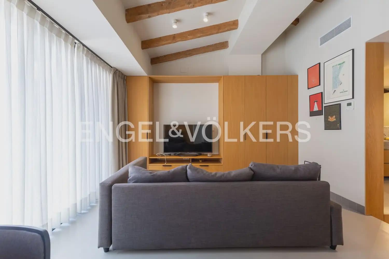 1 soverom Leilighet til leie i Valencia by - € 1 500 (Ref: 10016329)